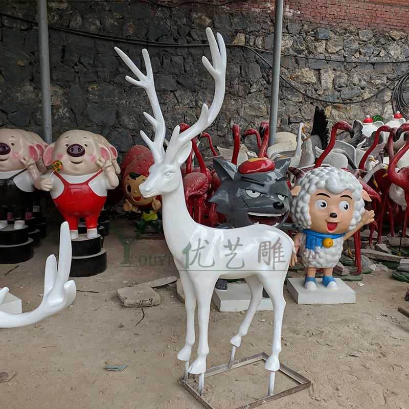 玻璃鋼雕塑加工廠,卡通鹿雕塑 玻璃鋼雕塑加工廠,卡通鹿雕塑