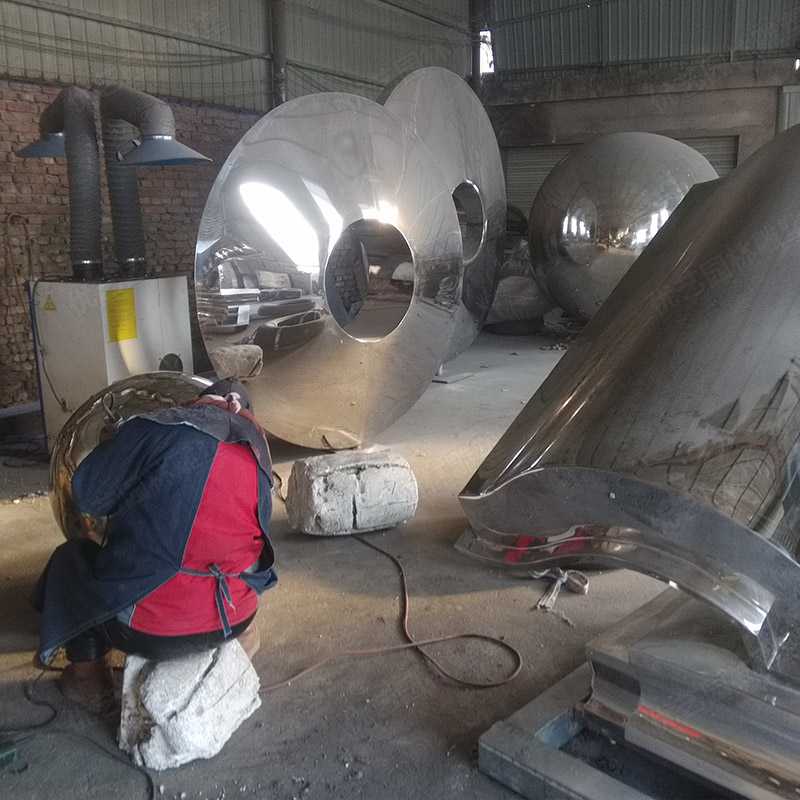 不銹鋼雕塑廠家，景觀雕塑定制